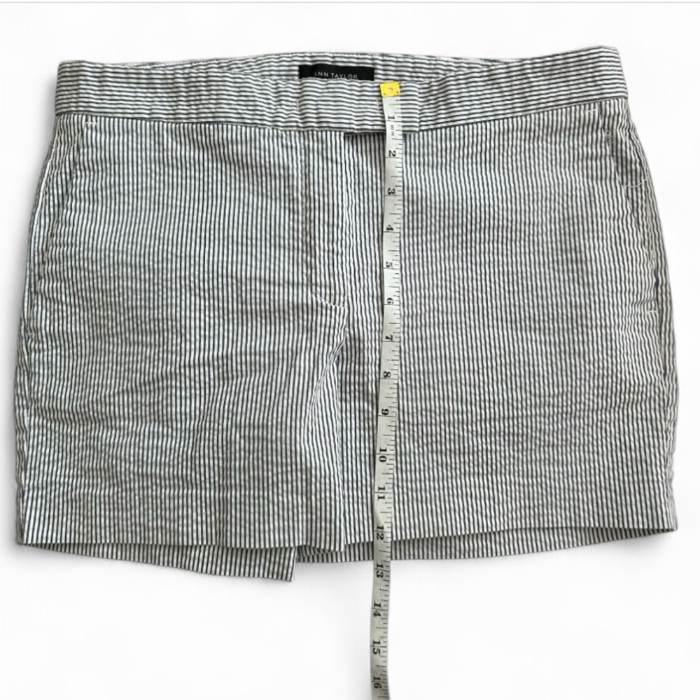 Ann Taylor Seersucker Shorts Tailored Design - Picture 7 of 10
